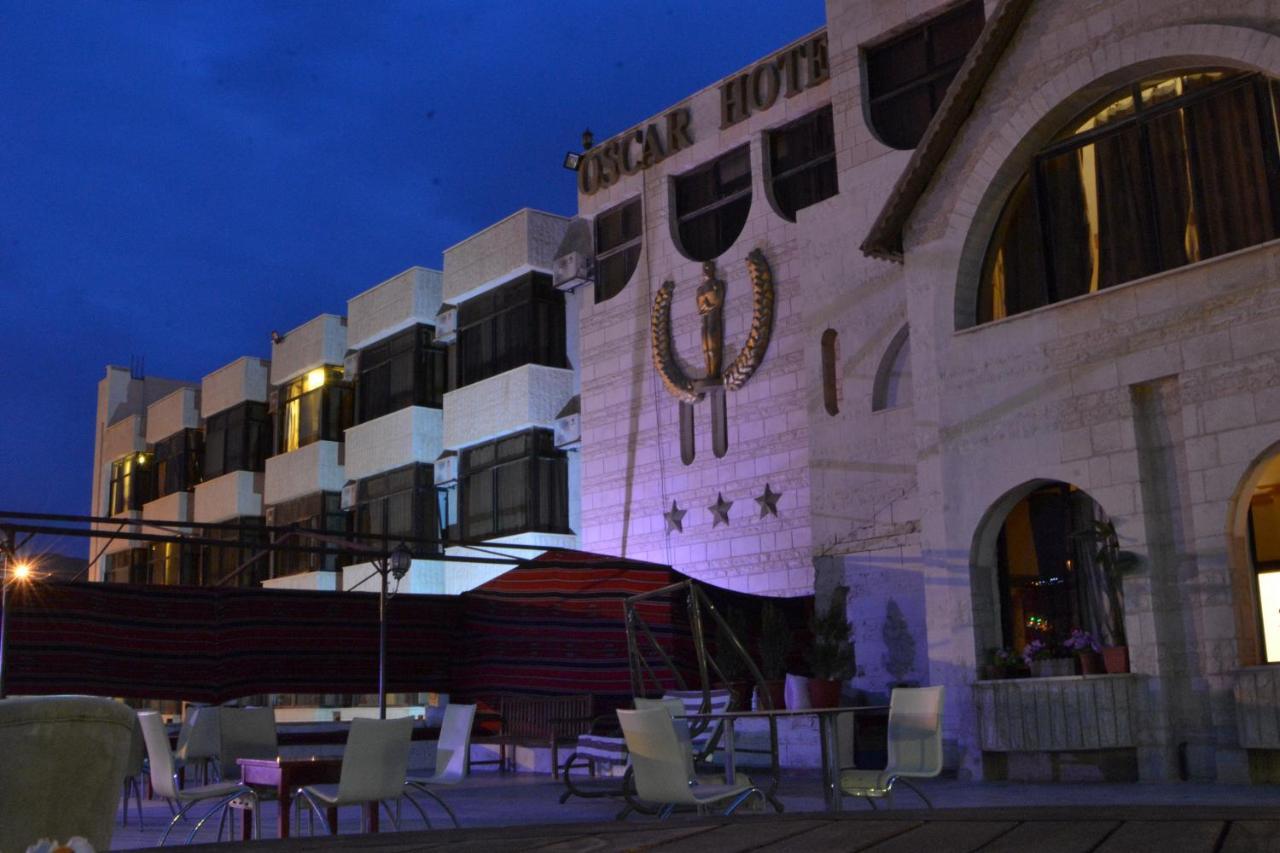 Oscar Hotel Petra Wadi Musa Buitenkant foto