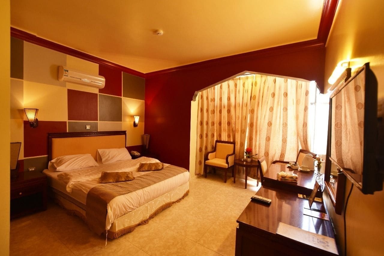 Oscar Hotel Petra Wadi Musa Buitenkant foto